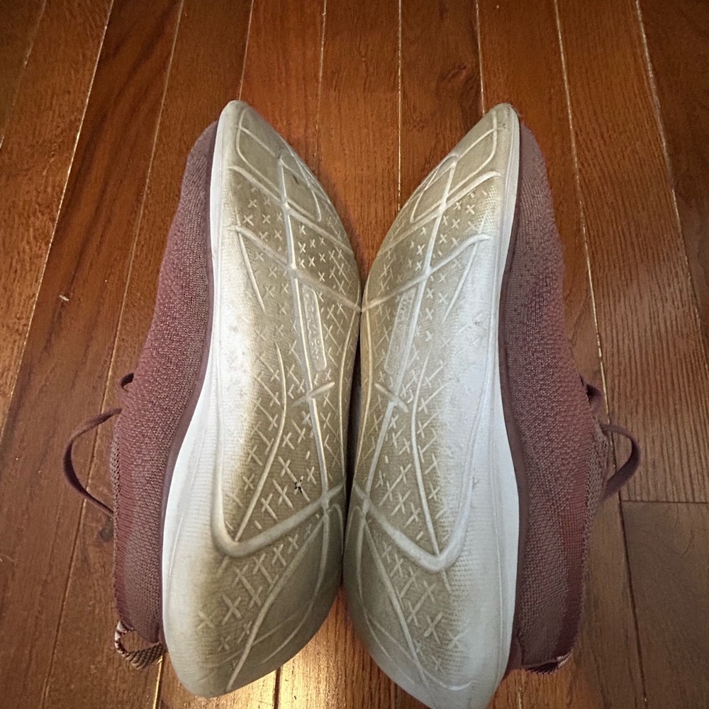 hoka one tennis shoes